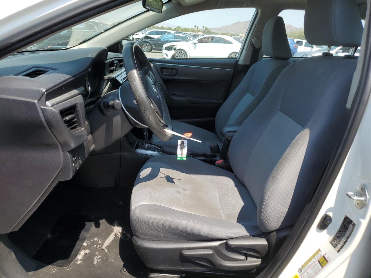 2015 Toyota Corolla L VIN: 5YFBURHE8FP316150 Lot: 64264375