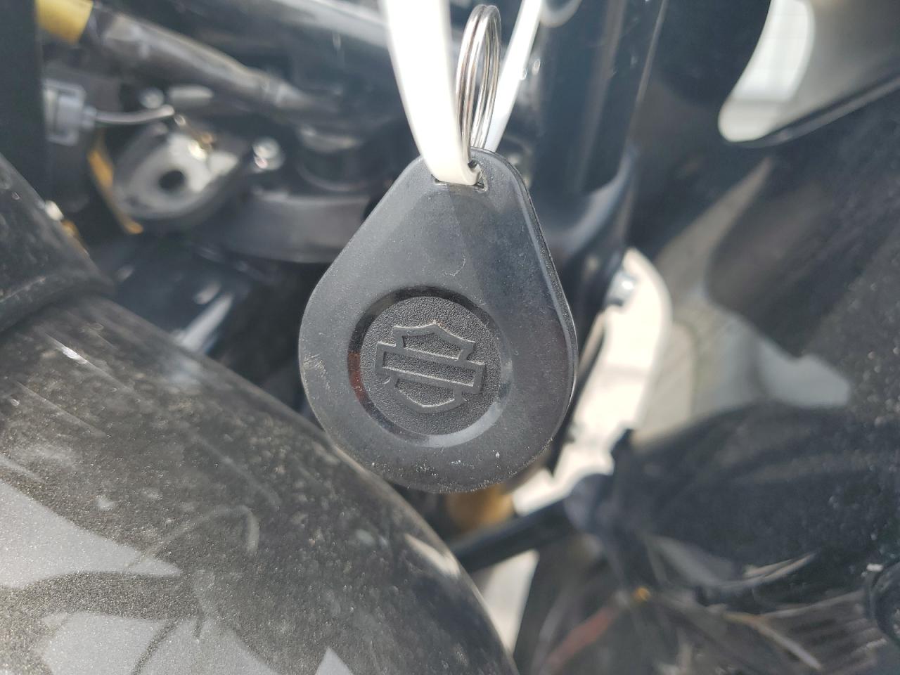 2020 Harley-Davidson Fltrxs VIN: 1HD1KTP15LB669581 Lot: 63031755
