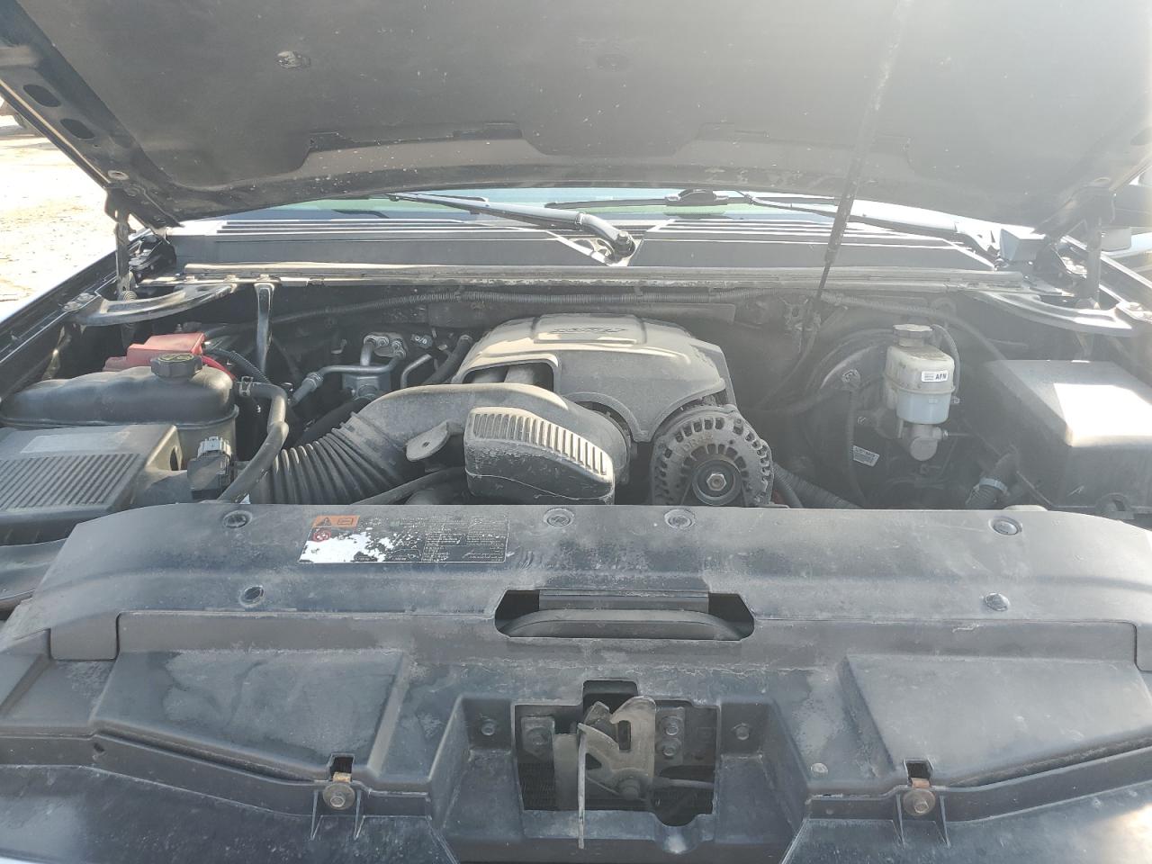 1GNSKBE05DR181063 2013 Chevrolet Tahoe K1500 Lt