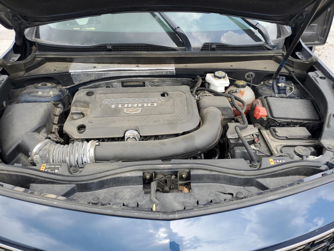 2022 Cadillac Xt4 Premium Luxury VIN: 1GYFZDR47NF106330 Lot: 63978335