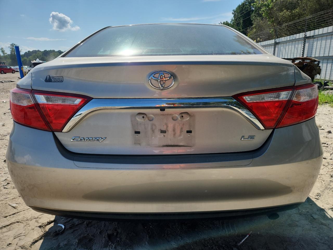 2015 Toyota Camry Le VIN: 4T4BF1FK7FR487822 Lot: 64596655