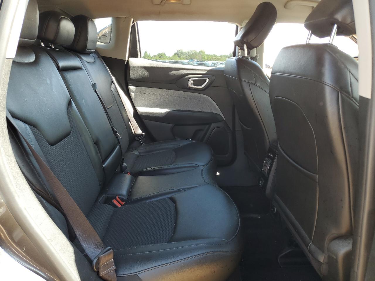 2022 Jeep Compass Latitude VIN: 3C4NJDBB3NT119938 Lot: 64960325
