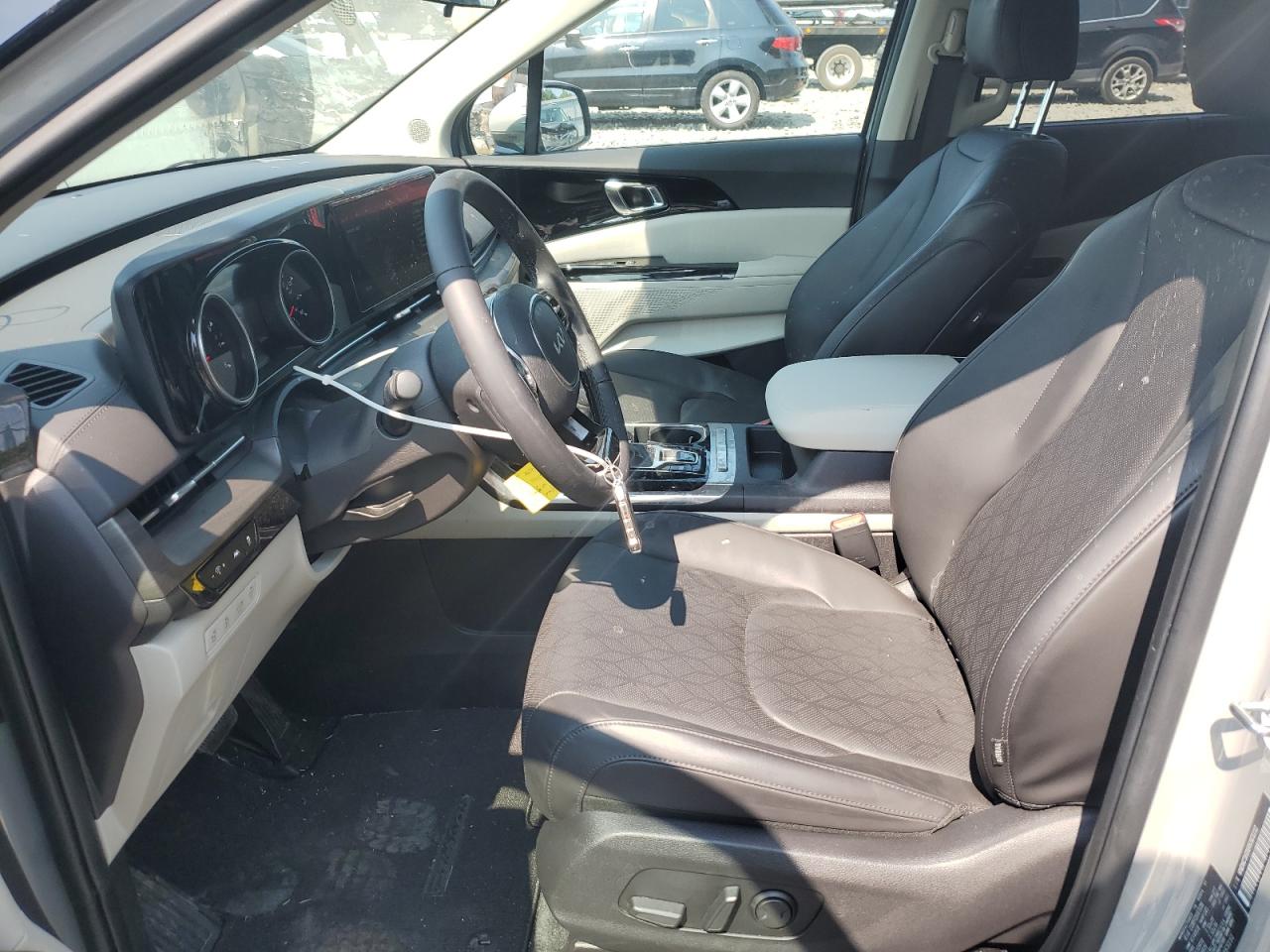 2024 Kia Carnival Ex VIN: KNDNC5H3XR6363232 Lot: 66541655