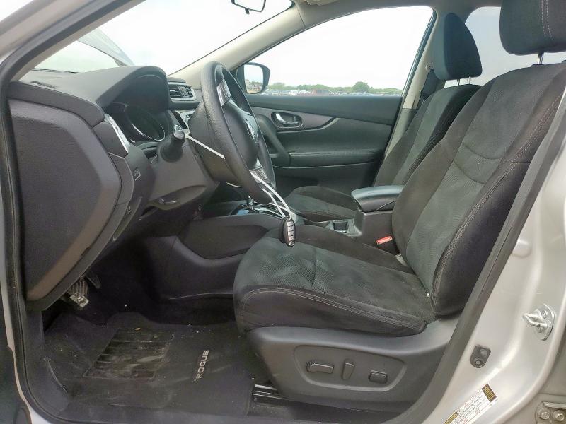  NISSAN ROGUE 2016 Srebrny