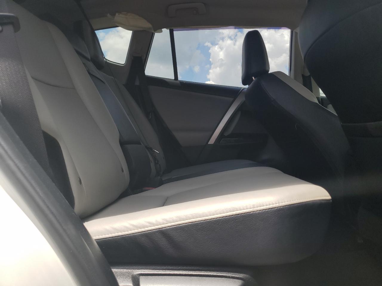 2017 Toyota Rav4 Hv Limited VIN: JTMDJREV7HD118994 Lot: 63842385