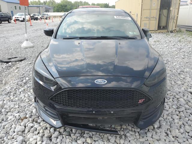 Hatchbacks FORD FOCUS 2016 Czarny