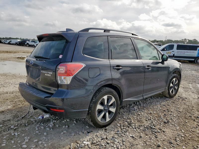  SUBARU FORESTER 2017 Серый