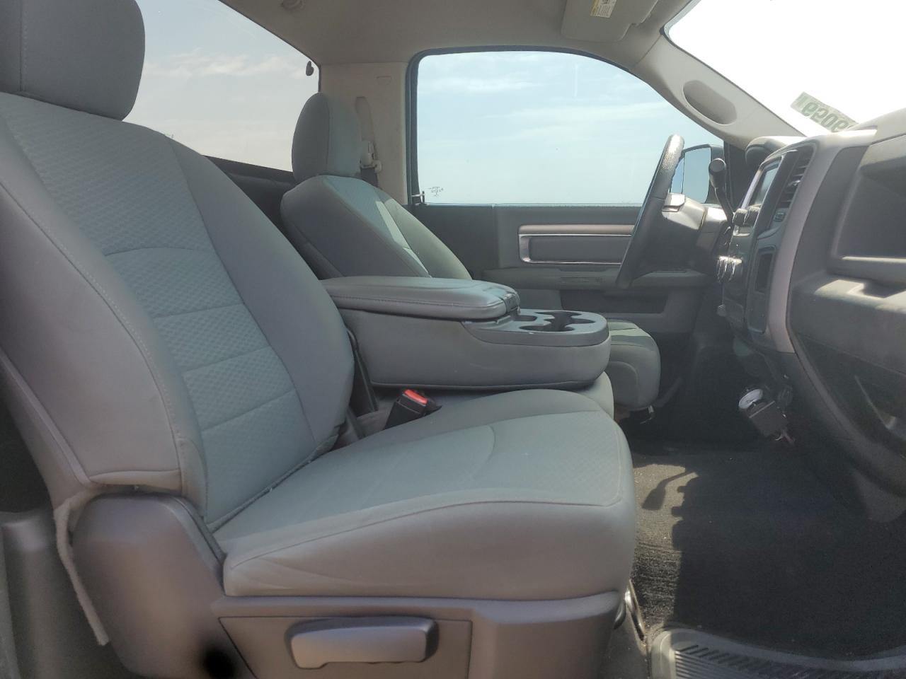 2018 Ram 3500 St VIN: 3C63R3AJ1JG132166 Lot: 65060565