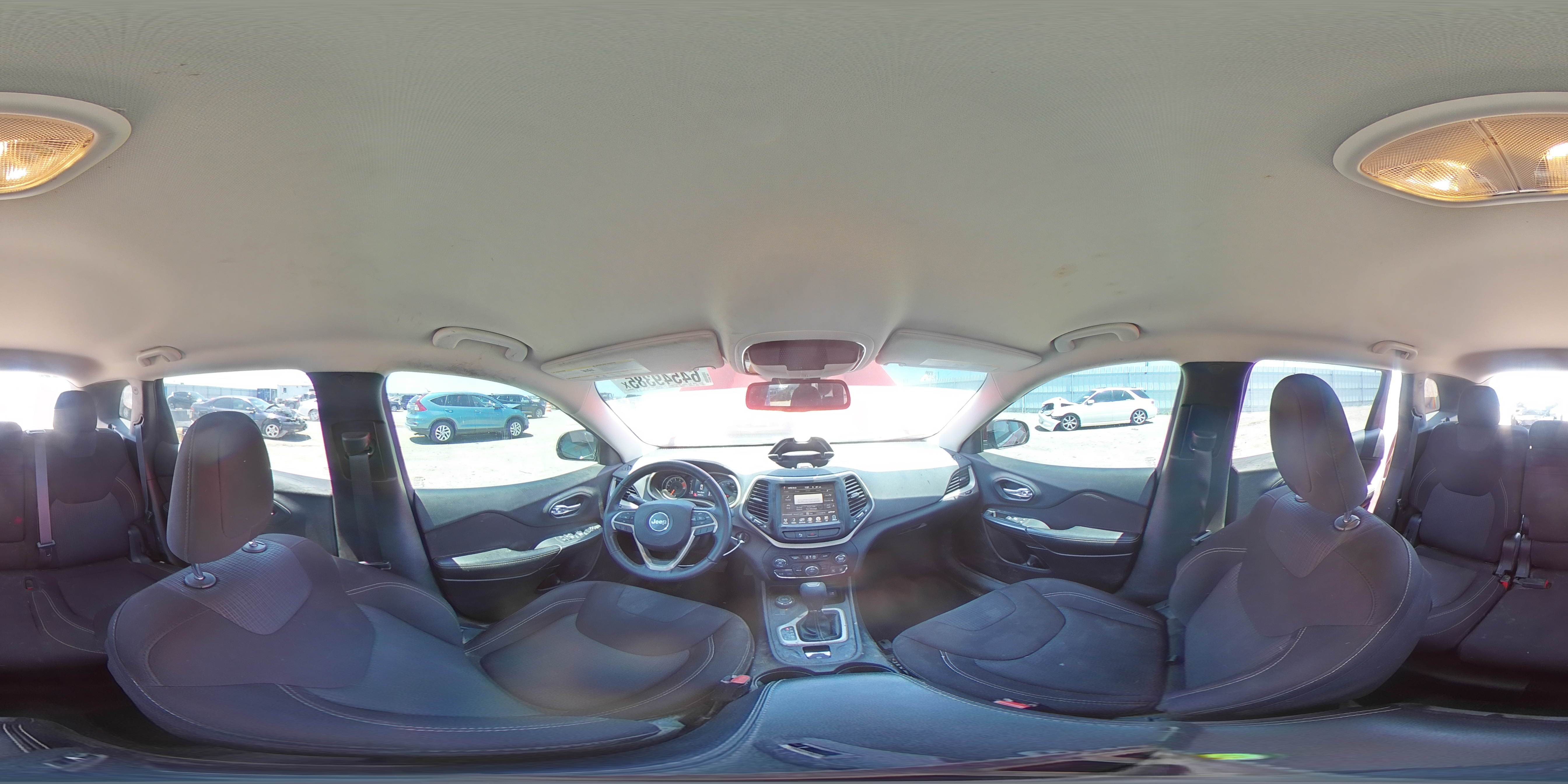 2016 Jeep Cherokee Latitude VIN: 1C4PJMCS0GW251673 Lot: 64549385