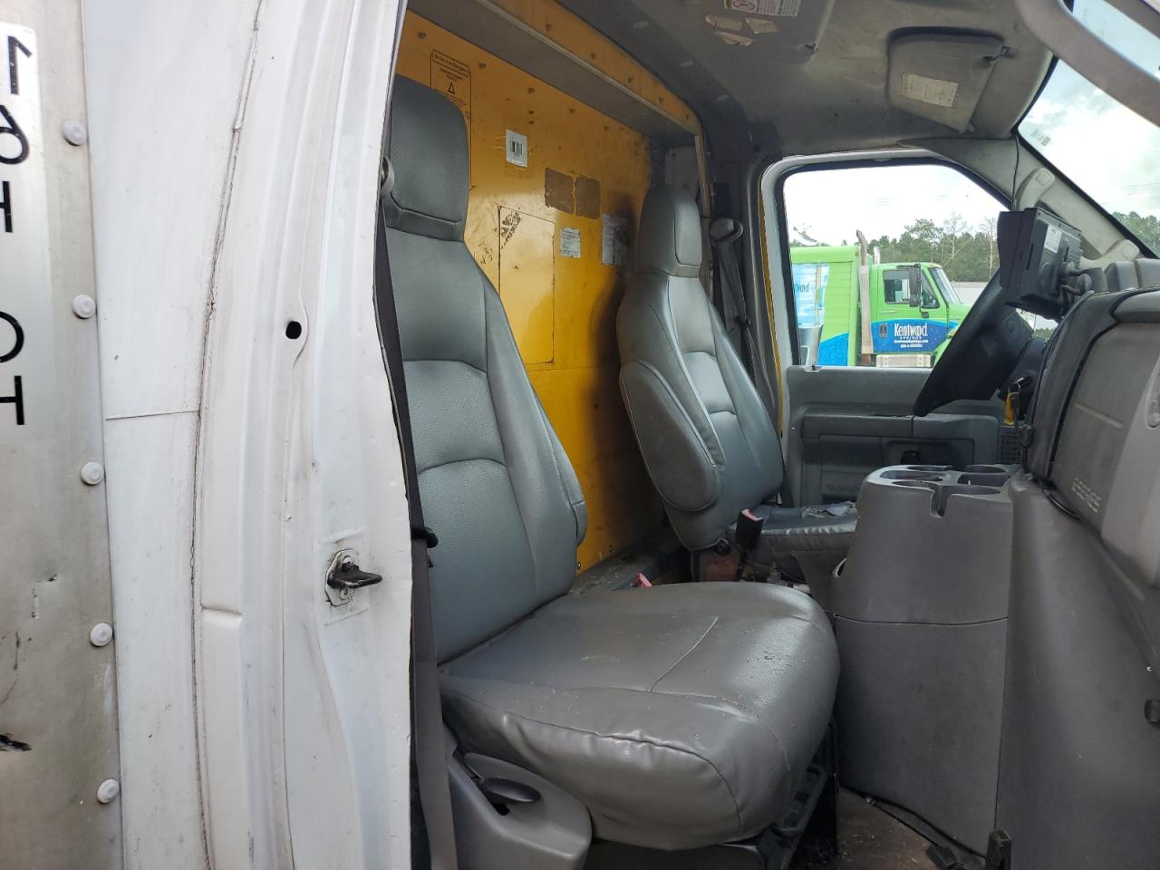 2012 Ford Econoline E350 Super Duty Cutaway Van VIN: 1FDWE3FS4CDA65173 Lot: 62023315