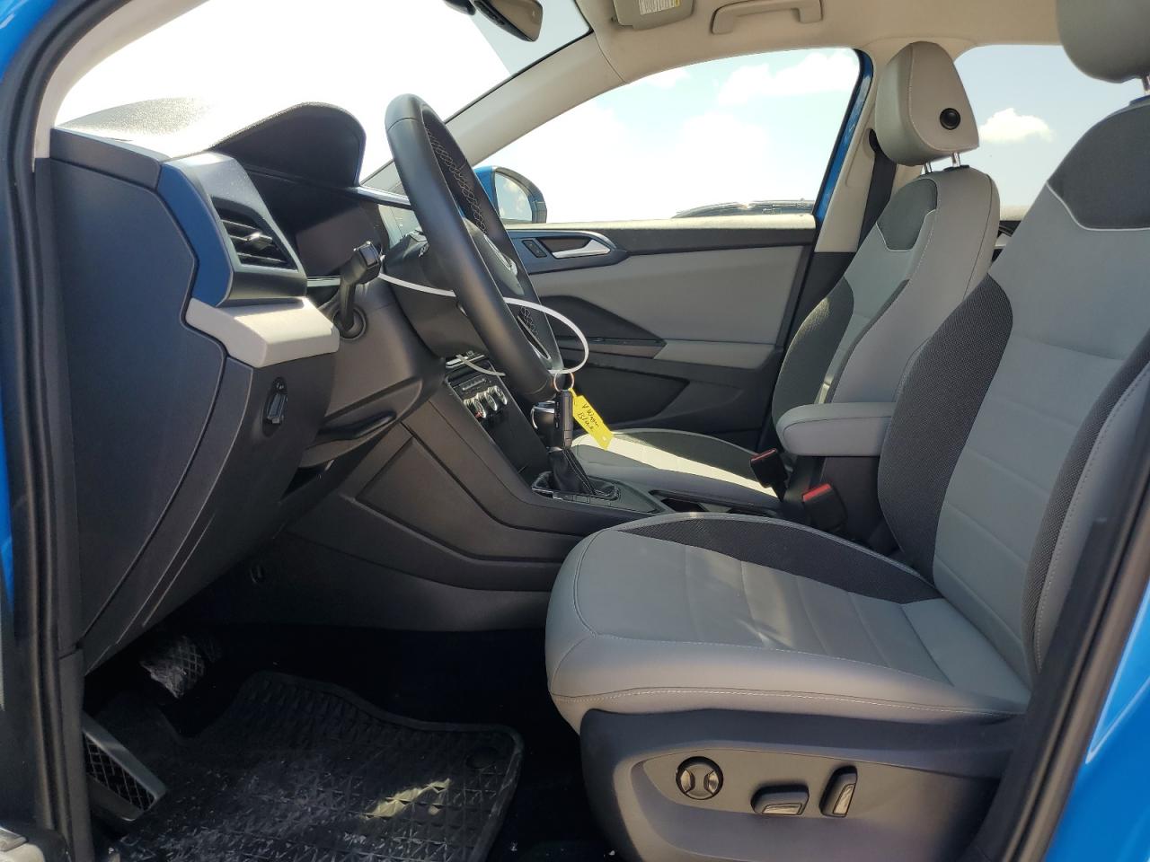 3vvsx7b28pm343899 3VVSX7B28PM343899 2023 Volkswagen Taos Se