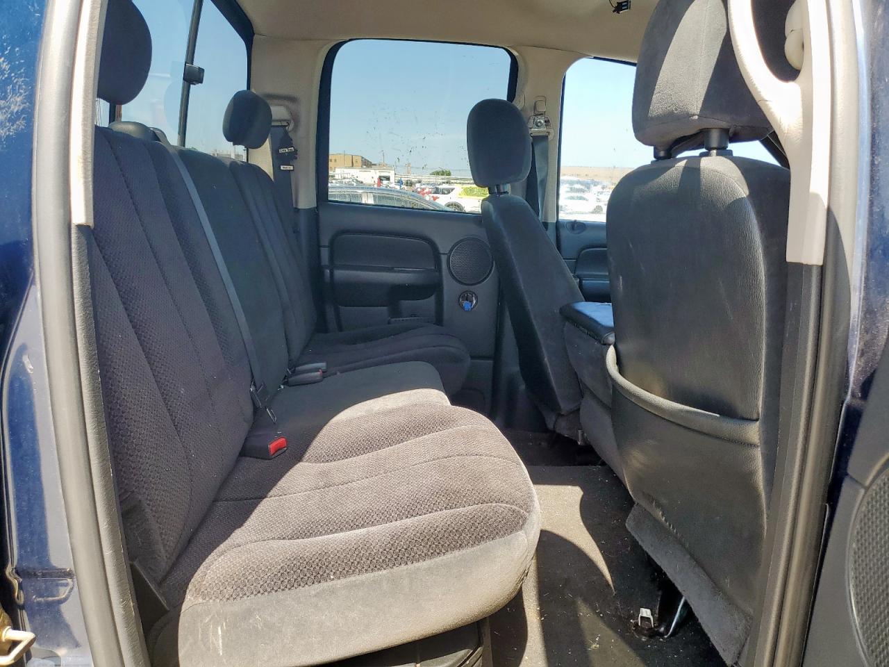 2005 Dodge Ram 1500 St VIN: 1D7HA18NX5J637782 Lot: 64604145