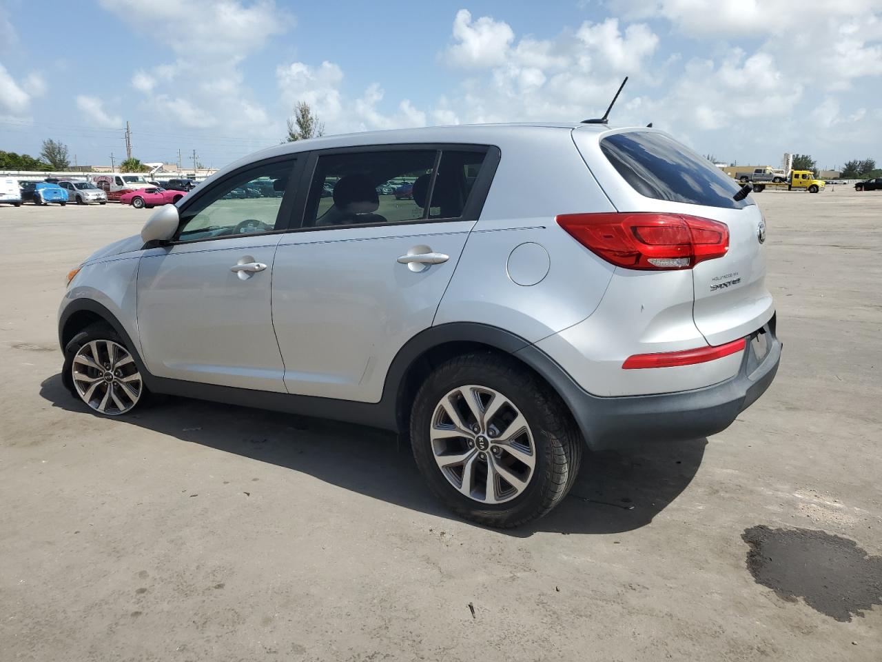 kndpb3acxg7842140 KNDPB3ACXG7842140 2016 Kia Sportage Lx