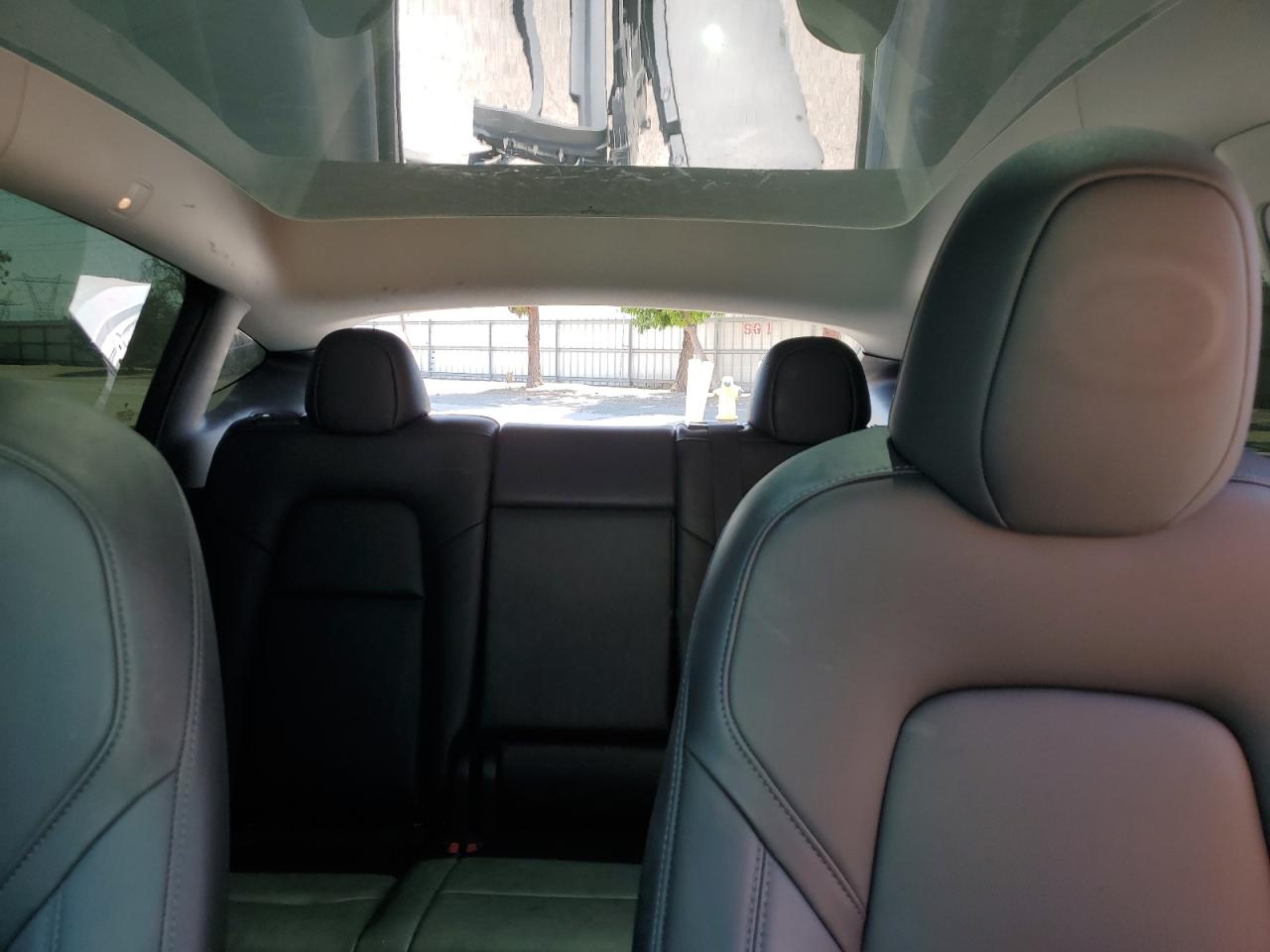 2023 Tesla Model Y VIN: 7SAYGDEE8PA098233 Lot: 64371165