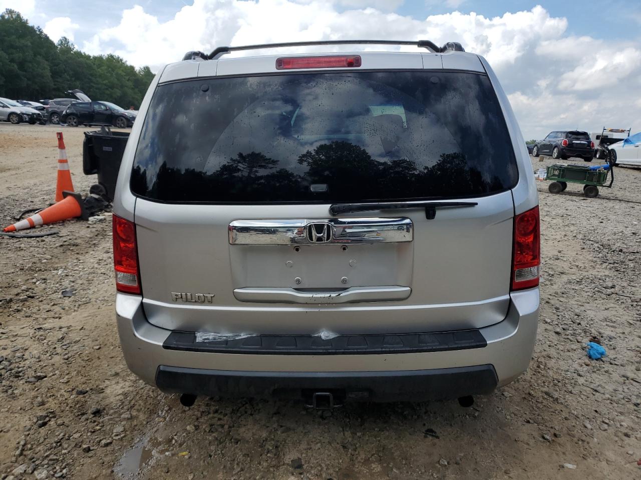 2010 Honda Pilot Lx VIN: 5FNYF3H24AB007366 Lot: 65041855