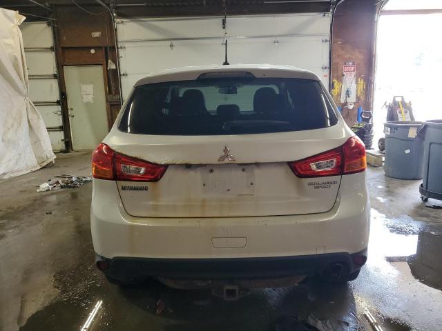  MITSUBISHI OUTLANDER 2015 Biały
