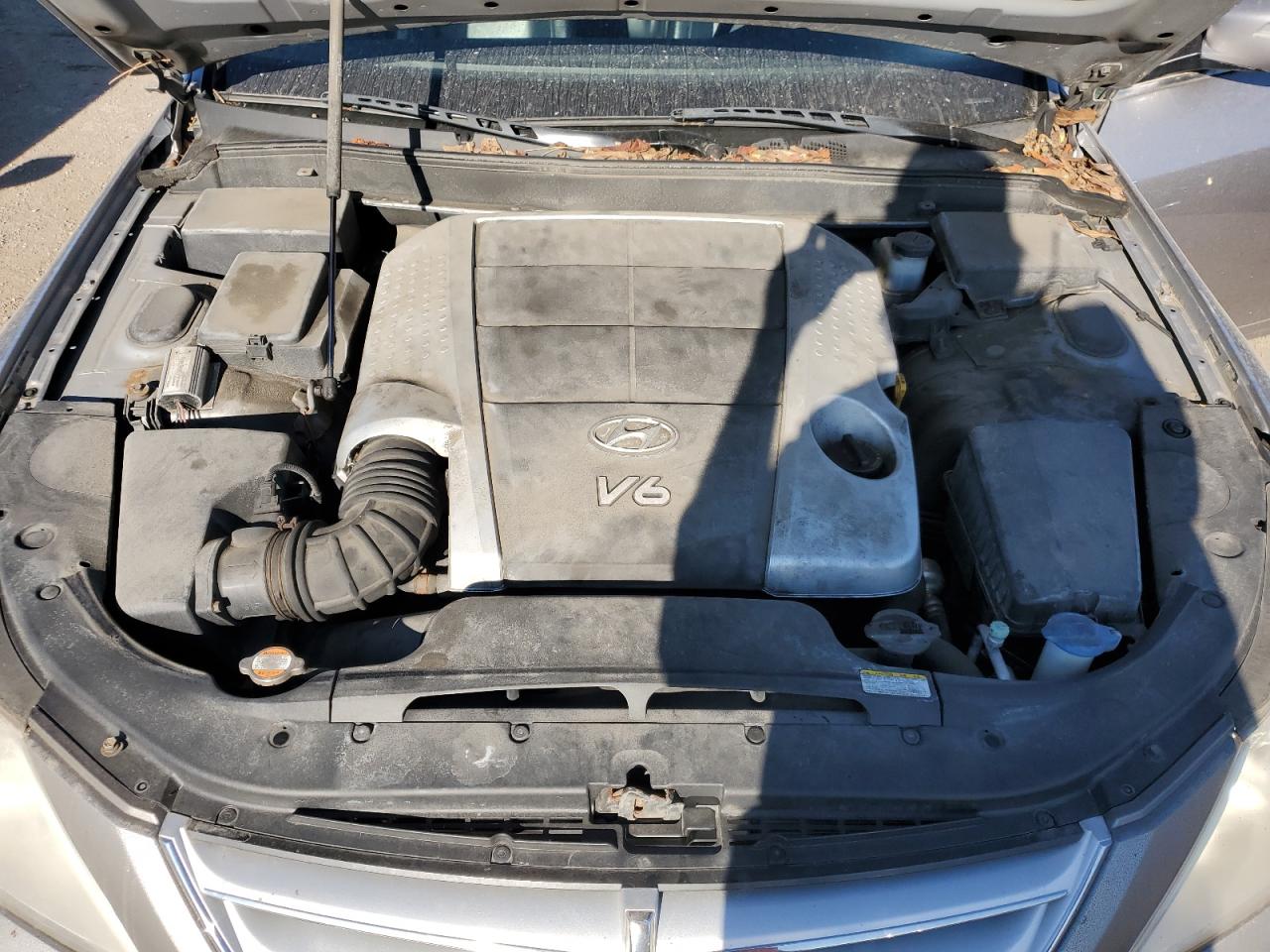 2009 Hyundai Genesis 3.8L VIN: KMHGC46E09U056957 Lot: 64960115