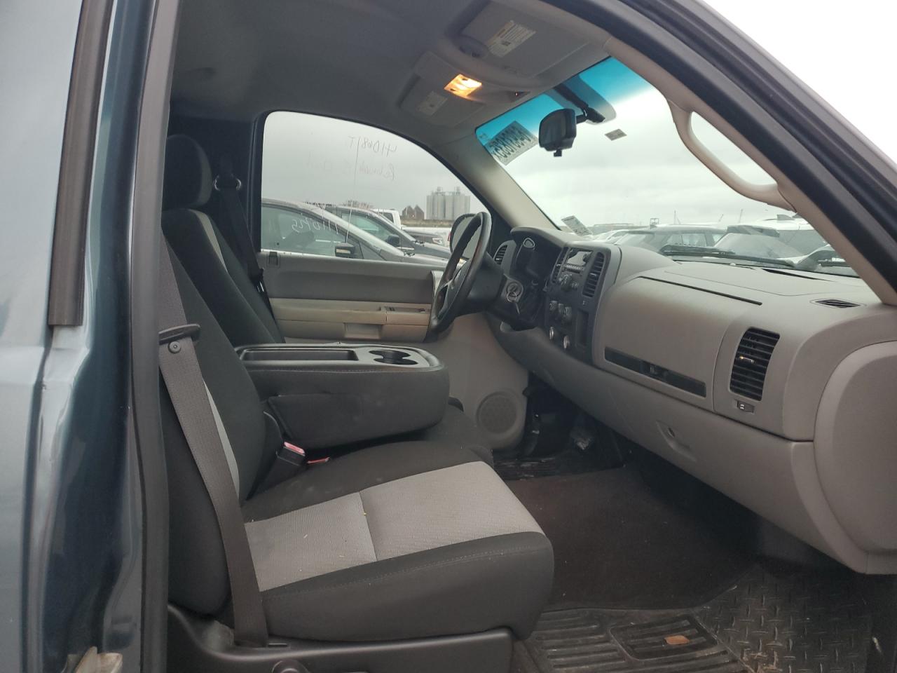 2008 GMC Sierra C1500 VIN: 1GTEC14X88Z324718 Lot: 64931835