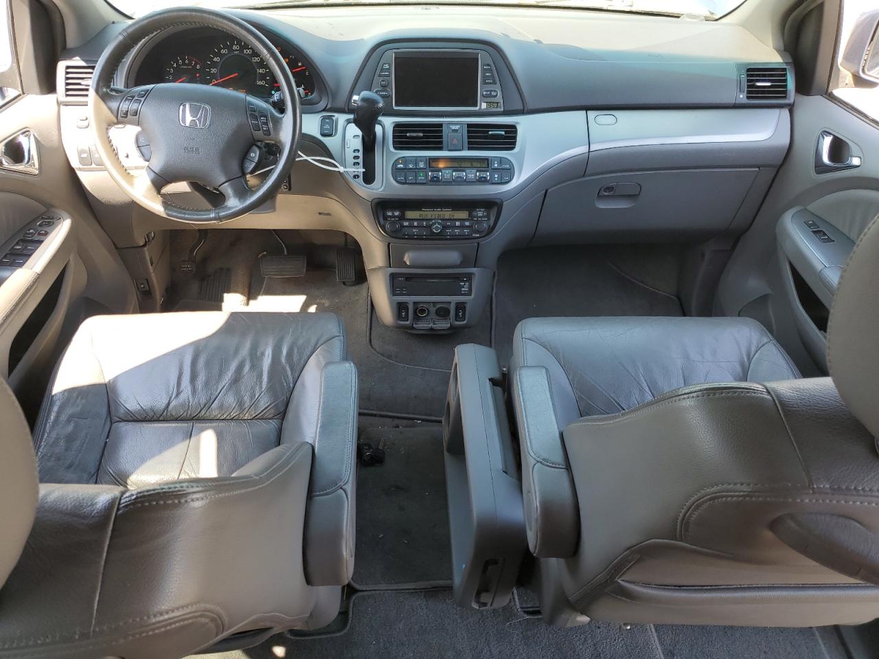 2008 Honda Odyssey Touring VIN: 5FNRL38858B018999 Lot: 64778885