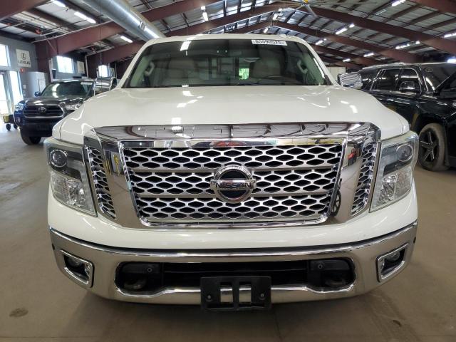  NISSAN TITAN 2017 White