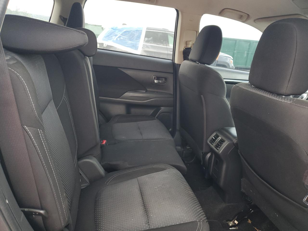 2020 Mitsubishi Outlander Es VIN: JA4AD2A33LZ034182 Lot: 62695795
