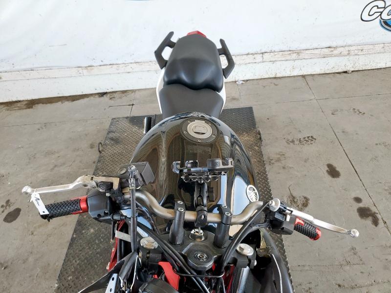  YAMAHA FZ600-800 2016 Белый