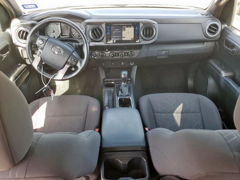 Pickups TOYOTA TACOMA 2017 Szary