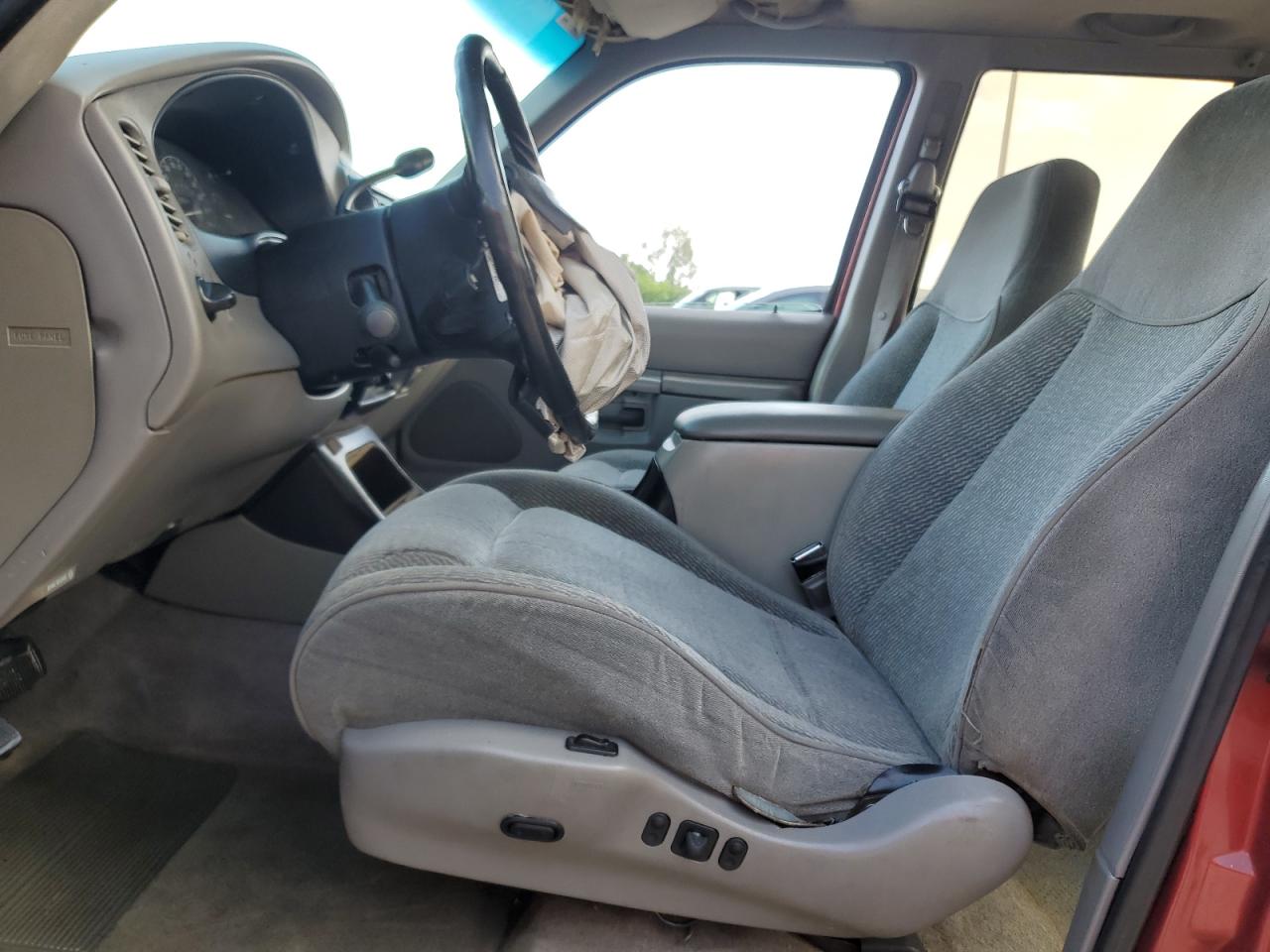 1997 Ford Explorer VIN: 1FMDU35P1VZB19378 Lot: 63398615