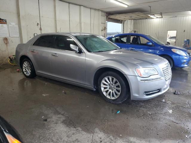  CHRYSLER 300 2013 Srebrny