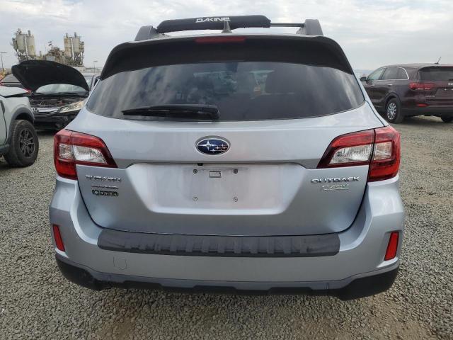  SUBARU OUTBACK 2017 Srebrny