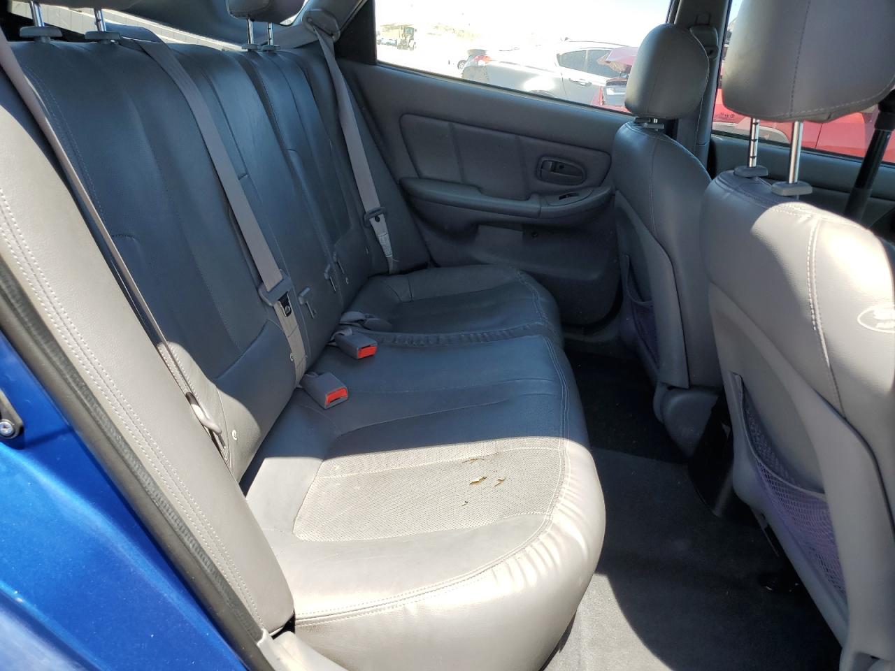 2004 Hyundai Elantra Gls VIN: KMHDN56D24U104882 Lot: 64136915