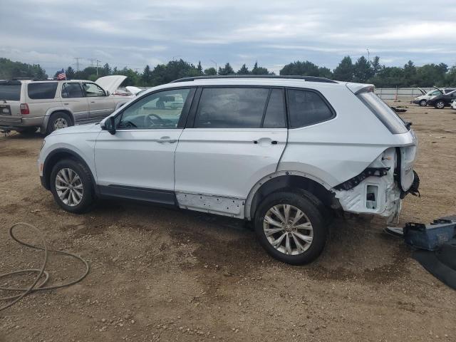  VOLKSWAGEN TIGUAN 2018 Серый