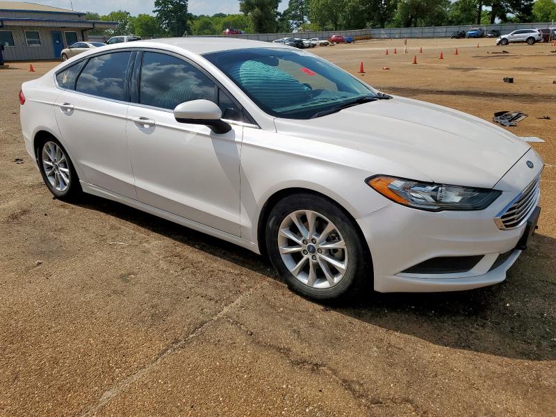 Sedans FORD FUSION 2017 White