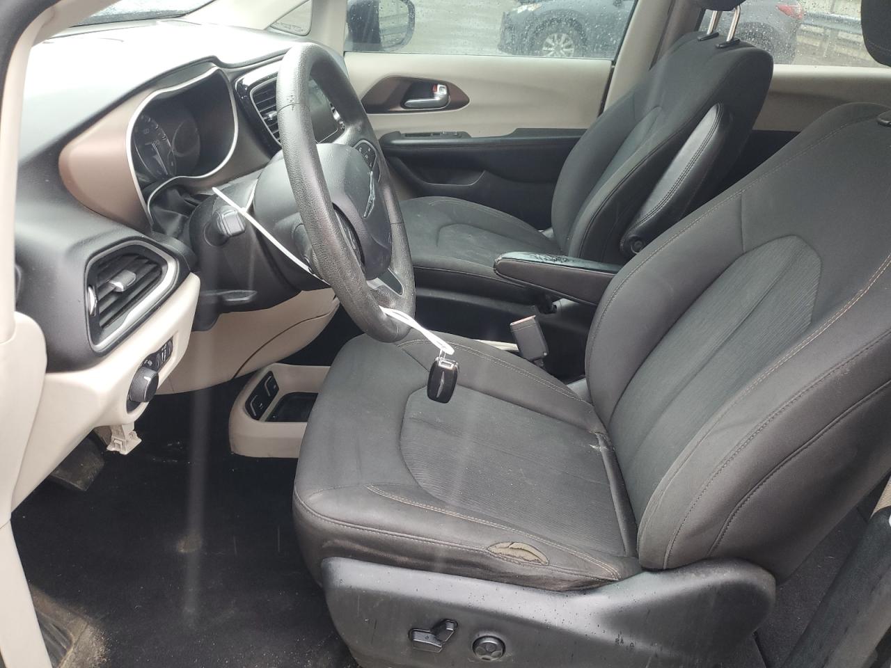 2017 Chrysler Pacifica Touring VIN: 2C4RC1DG7HR623225 Lot: 67200335