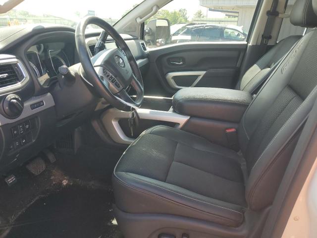 NISSAN TITAN 2019 Biały