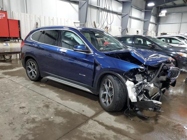  BMW X1 2016 Синий