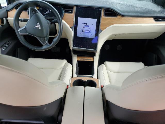  TESLA MODEL X 2021 Biały