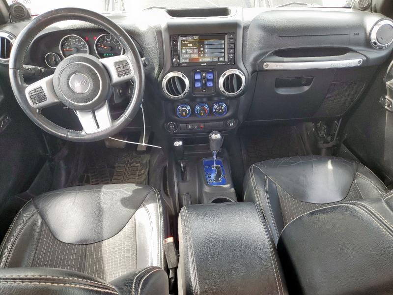Parquets JEEP WRANGLER 2014 Czarny