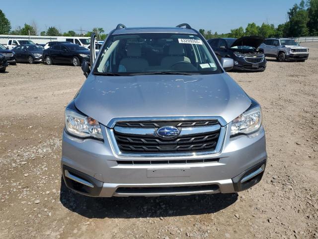  SUBARU FORESTER 2017 Silver