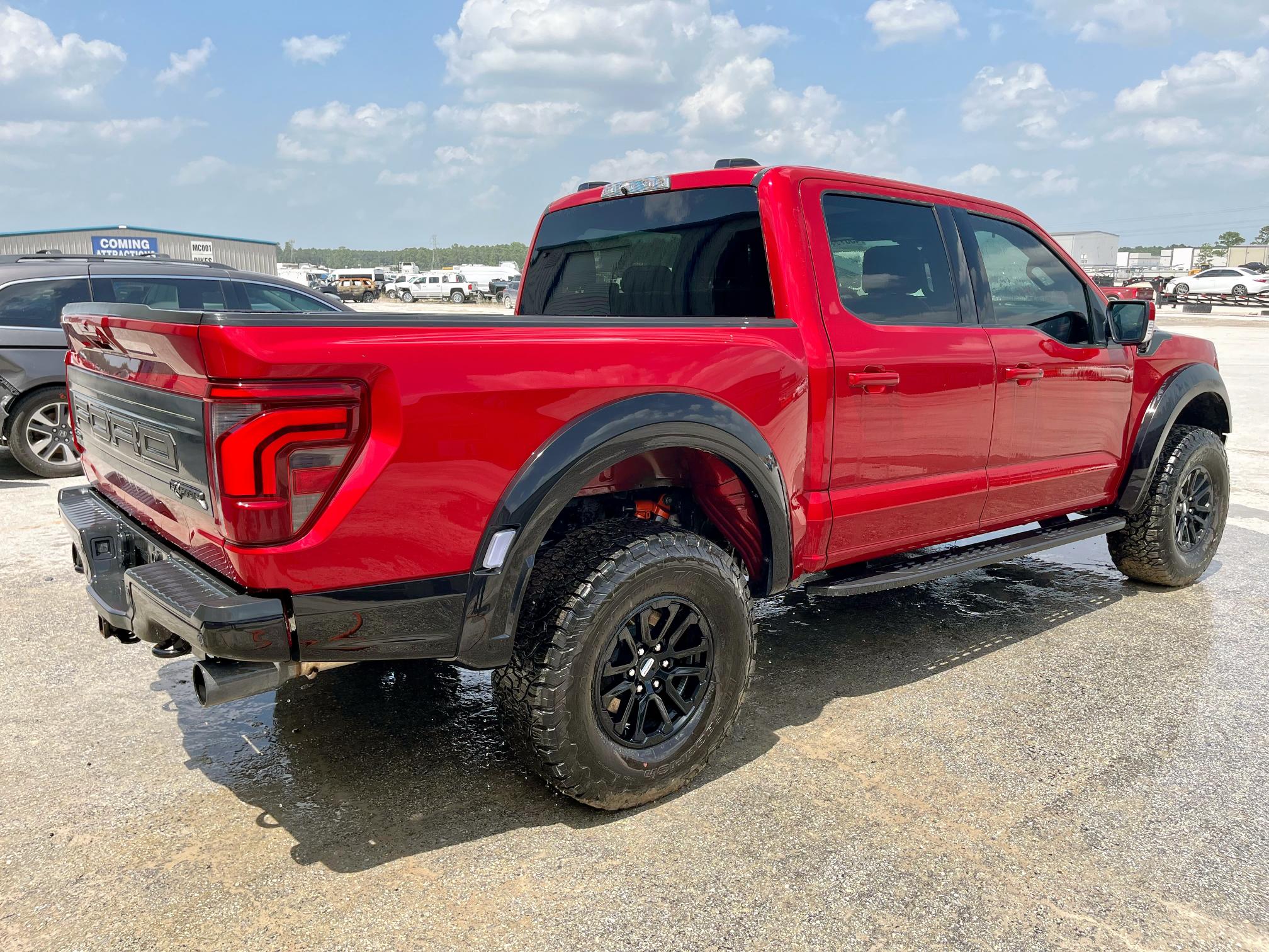  FORD F150 2024 Красный
