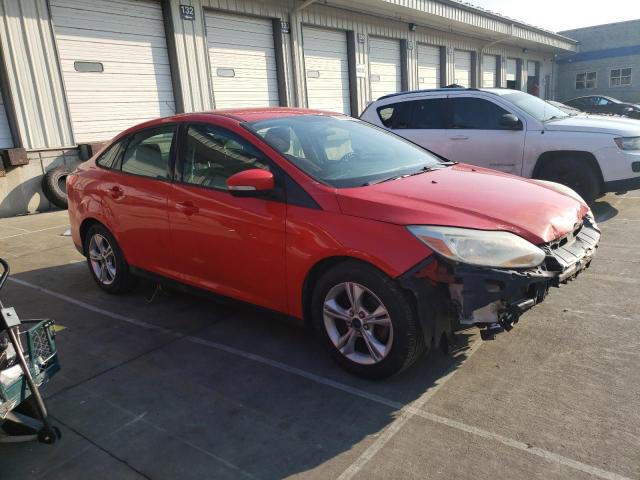 Sedans FORD FOCUS 2014 Red