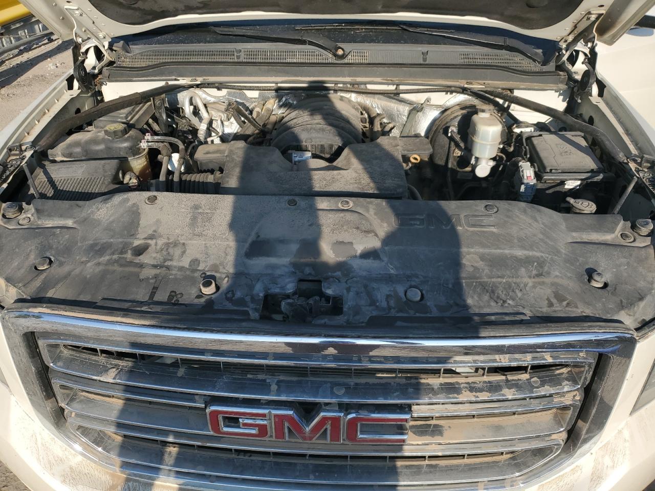 2015 GMC Yukon Xl K1500 Slt VIN: 1GKS2HKC3FR202252 Lot: 65077025
