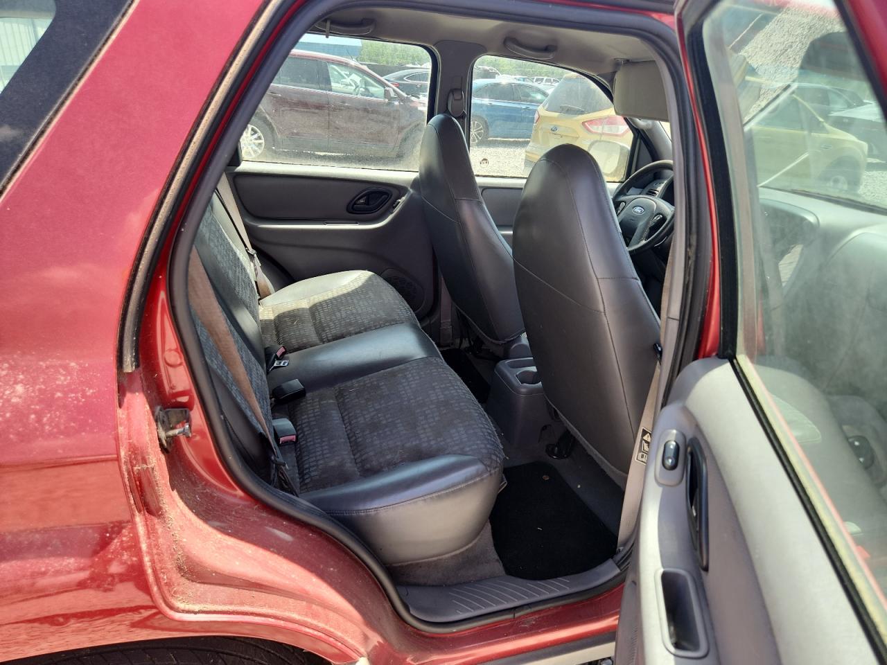 2001 Ford Escape Xls VIN: 1FMYU01101KB29324 Lot: 65188145