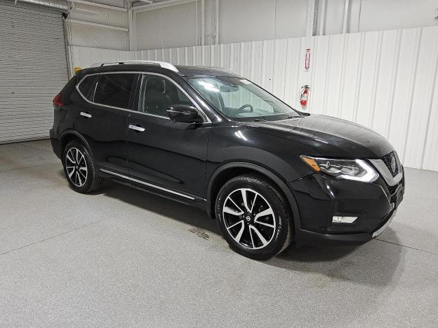  NISSAN ROGUE 2018 Czarny