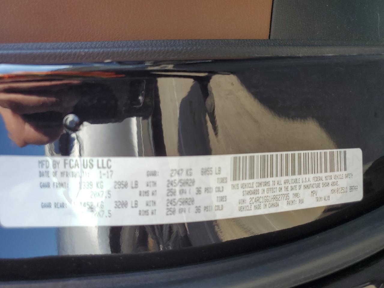 2017 Chrysler Pacifica Limited VIN: 2C4RC1GG1HR627735 Lot: 65239455