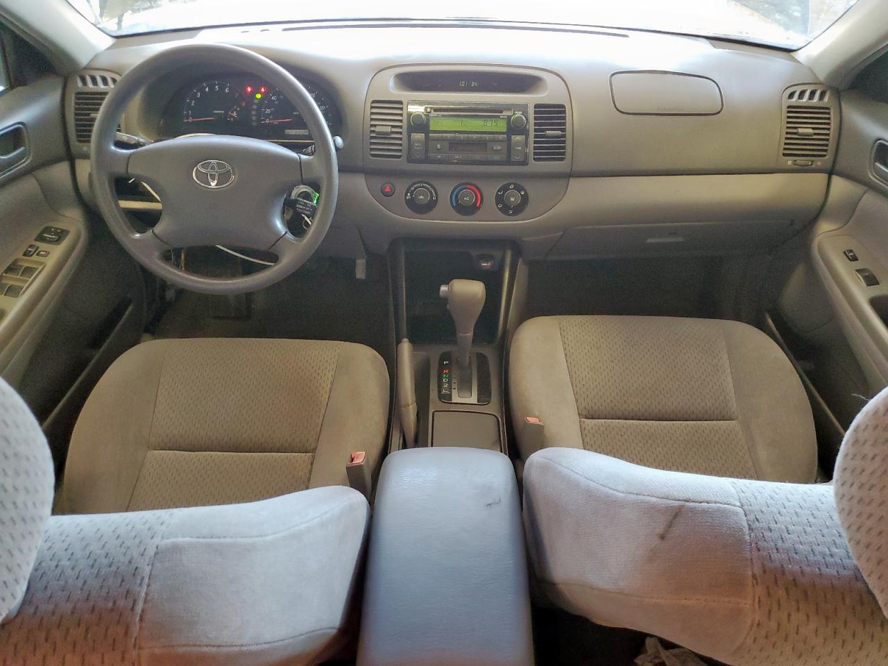 2003 Toyota Camry Le VIN: 4T1BE32K33U742671 Lot: 64874785