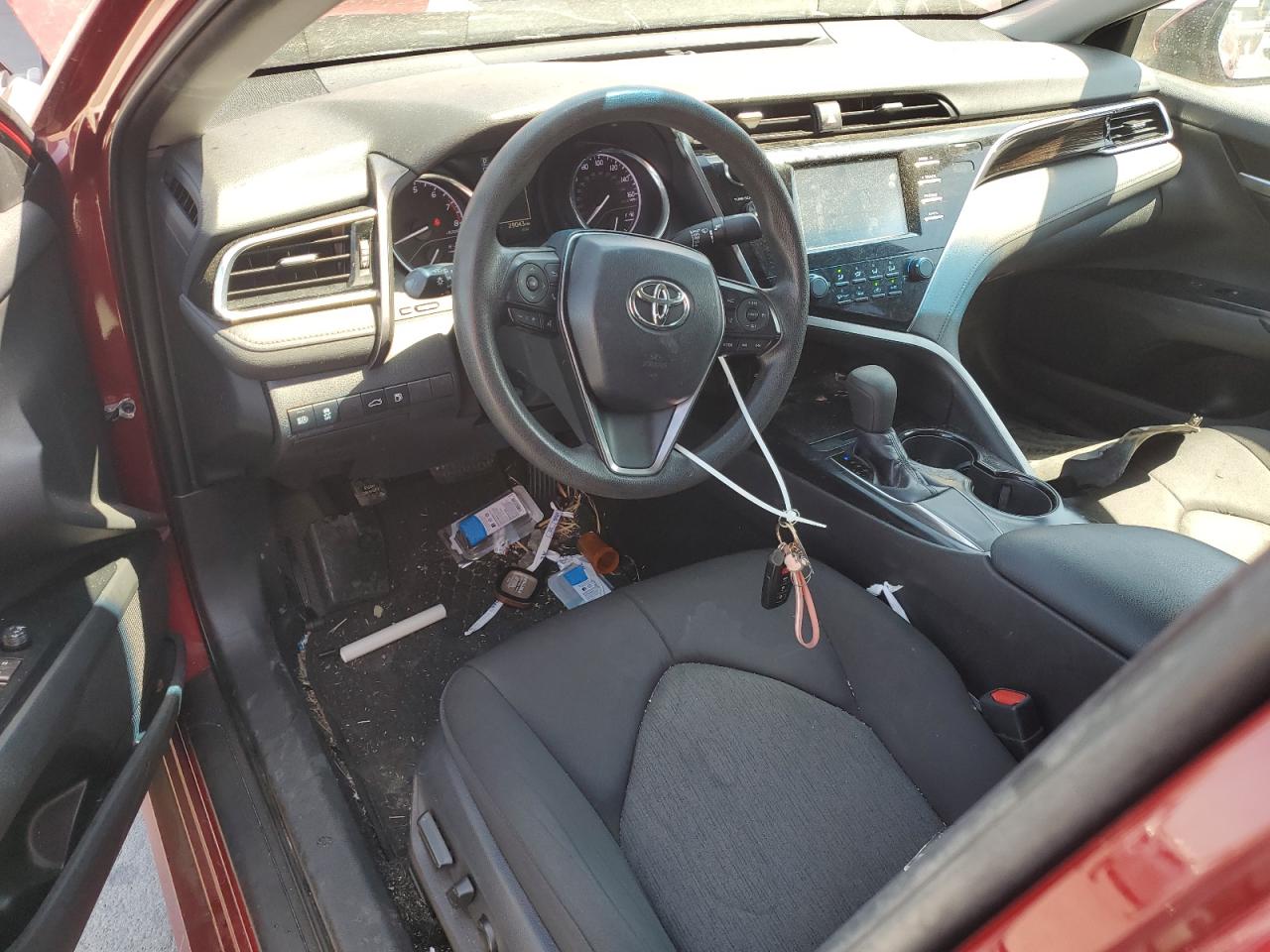 2018 Toyota Camry L VIN: 4T1B11HK7JU633215 Lot: 63280305