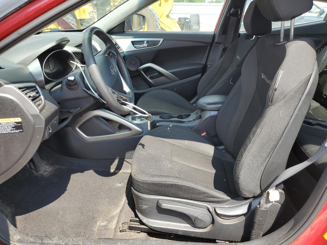 2015 Hyundai Veloster VIN: KMHTC6AD0FU229798 Lot: 64943405