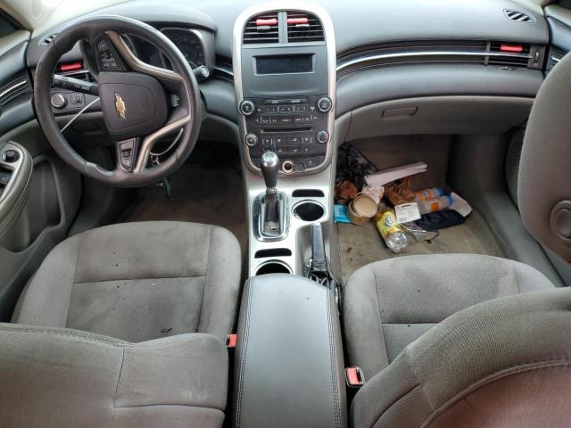 Sedans CHEVROLET MALIBU 2015 Srebrny