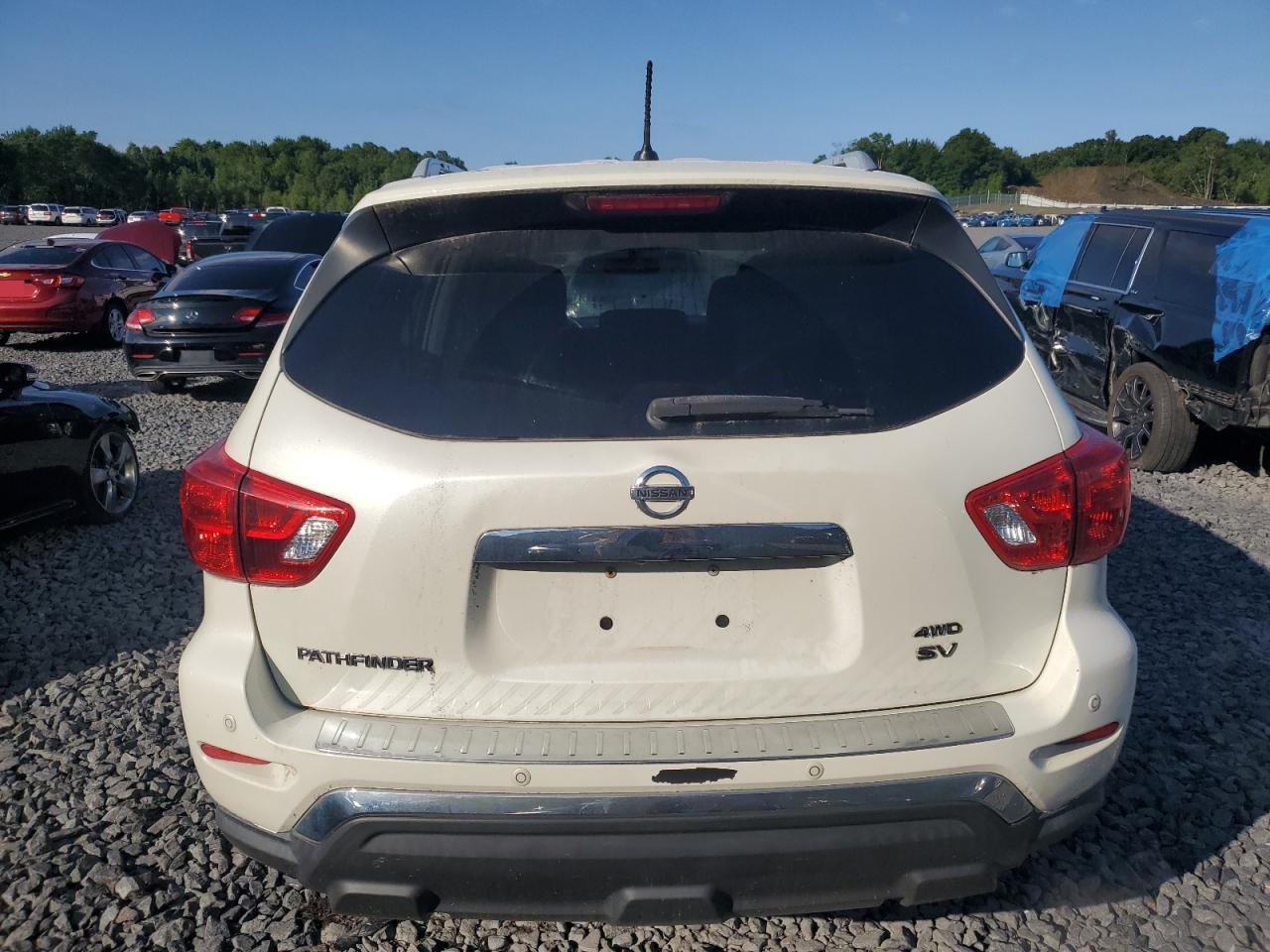 2017 Nissan Pathfinder S VIN: 5N1DR2MM3HC909825 Lot: 65070325